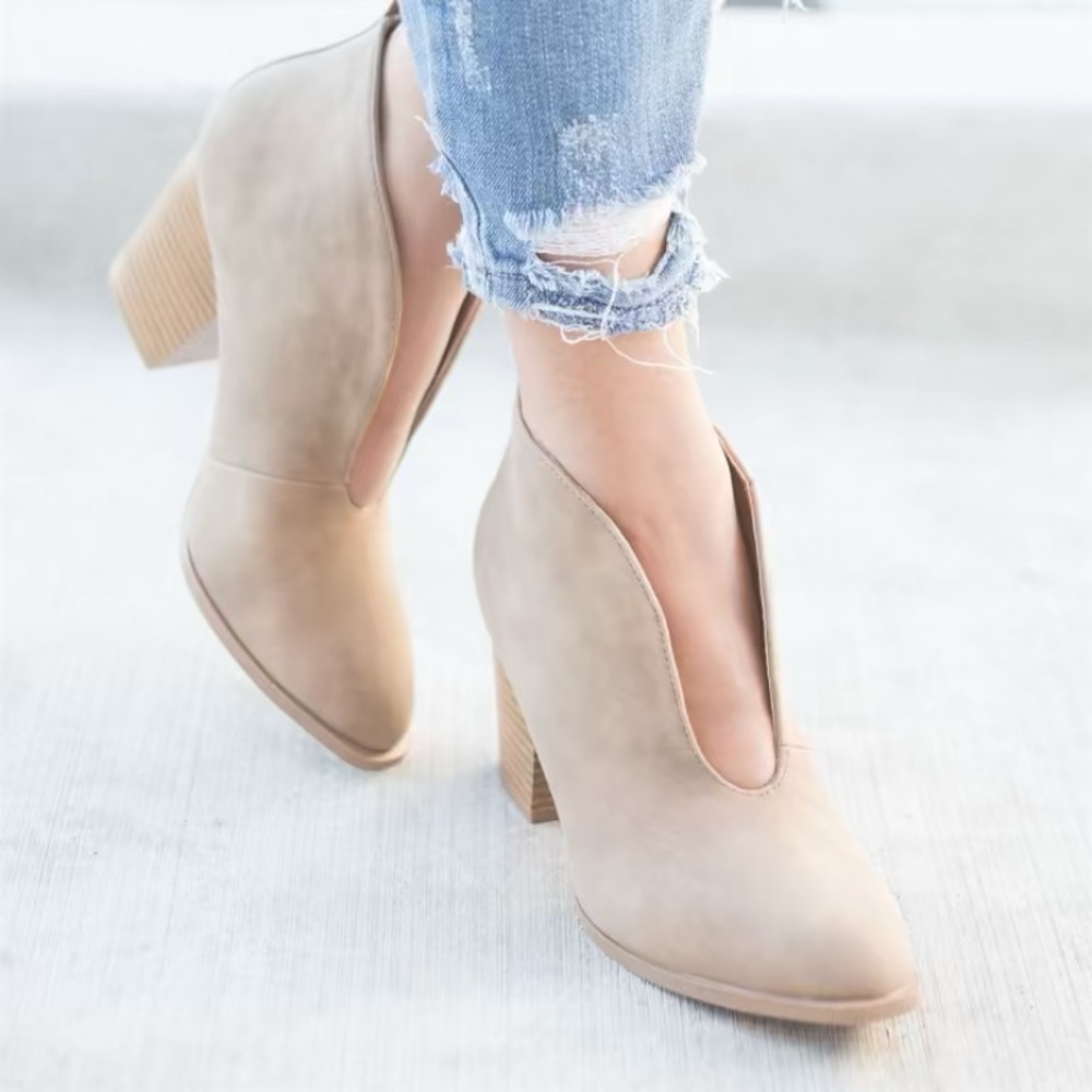 Qupid - Front slit heels
